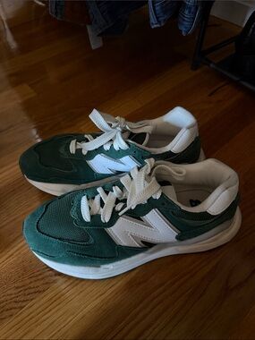 New Balance Women's 57/40 Sneaker